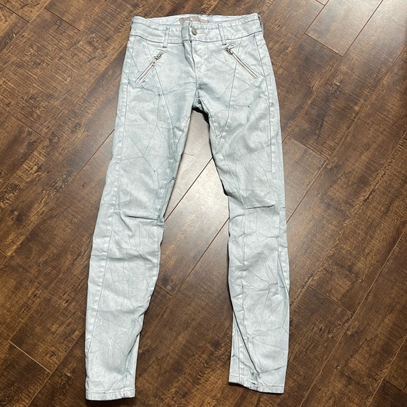 Limited Edition Painted Jeans by Guess - Picture 1 of 5